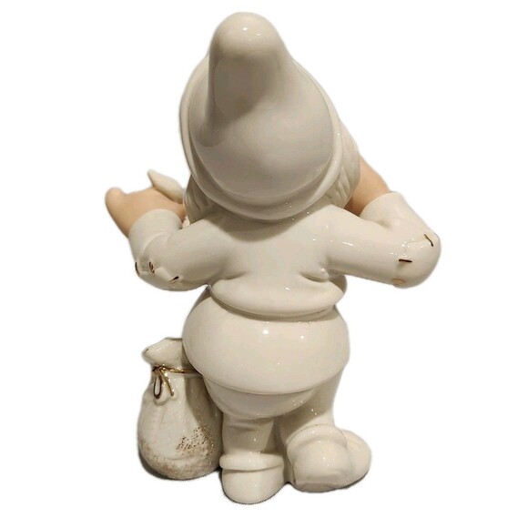s-l400.jpg Lenox Disney Showcase Collection Bashful\'s Bounty Snow White Dwarf Figurine